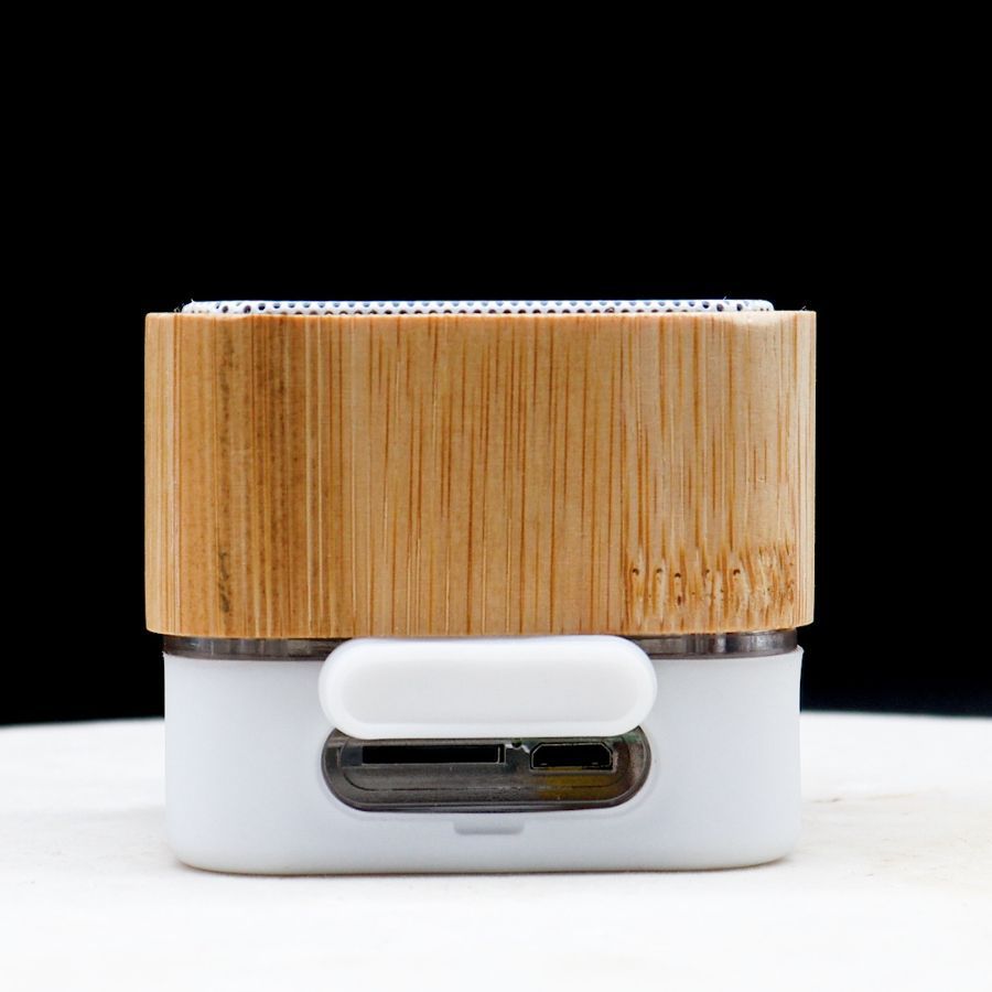 Mini haut-parleur Bluetooth sans fil en bois de bambou carré extérieur portable