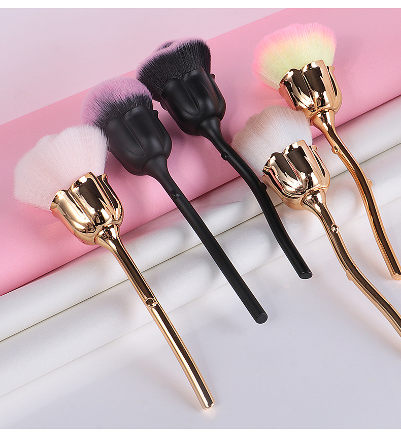 Pinceau de maquillage rose (2)