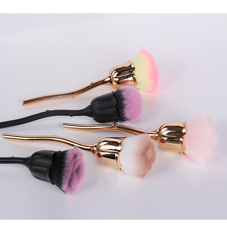 Pinceau de maquillage rose (1)